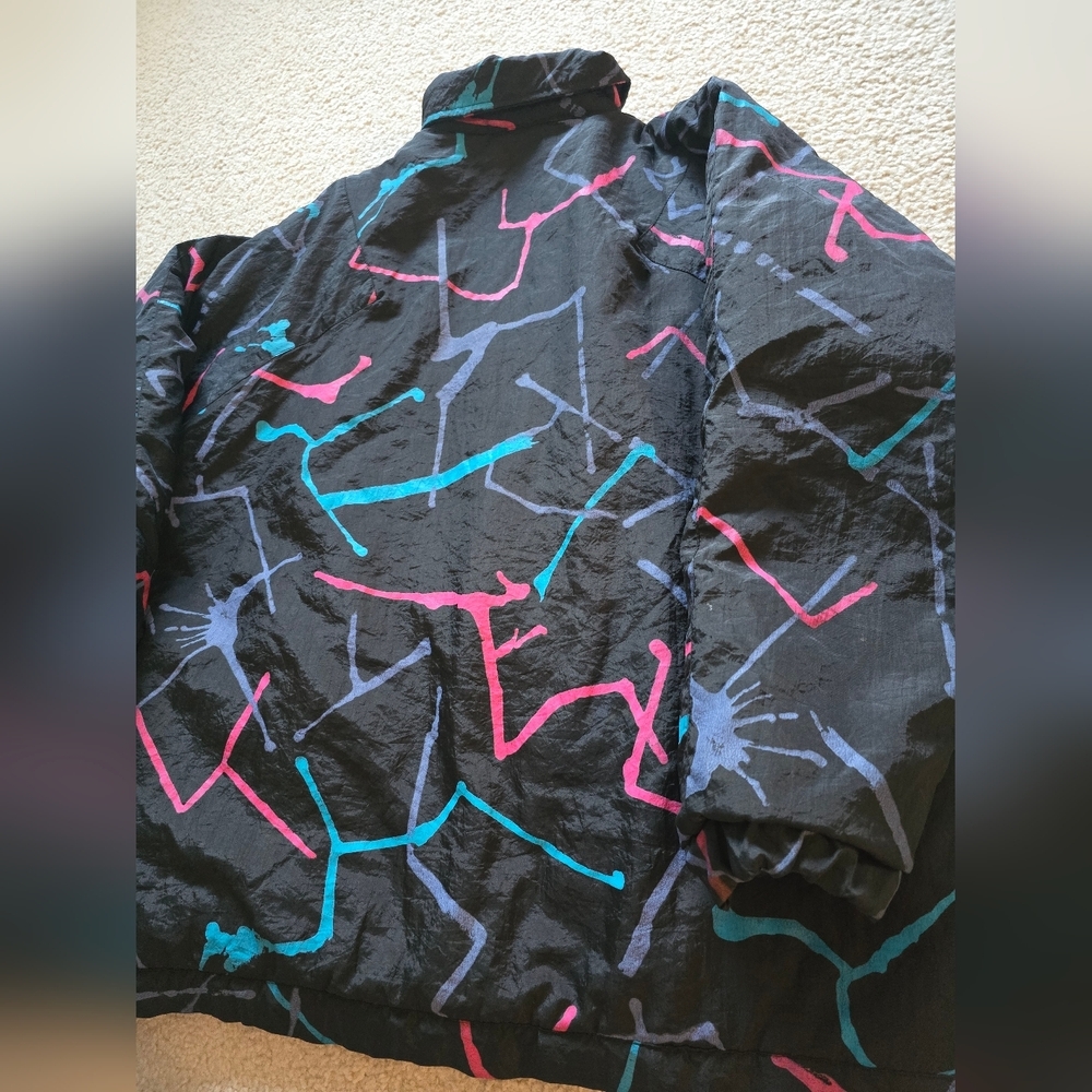 90s Windbreaker Jacket – Size 16 - black background with pink, blue and teal - Picture 8 of 8